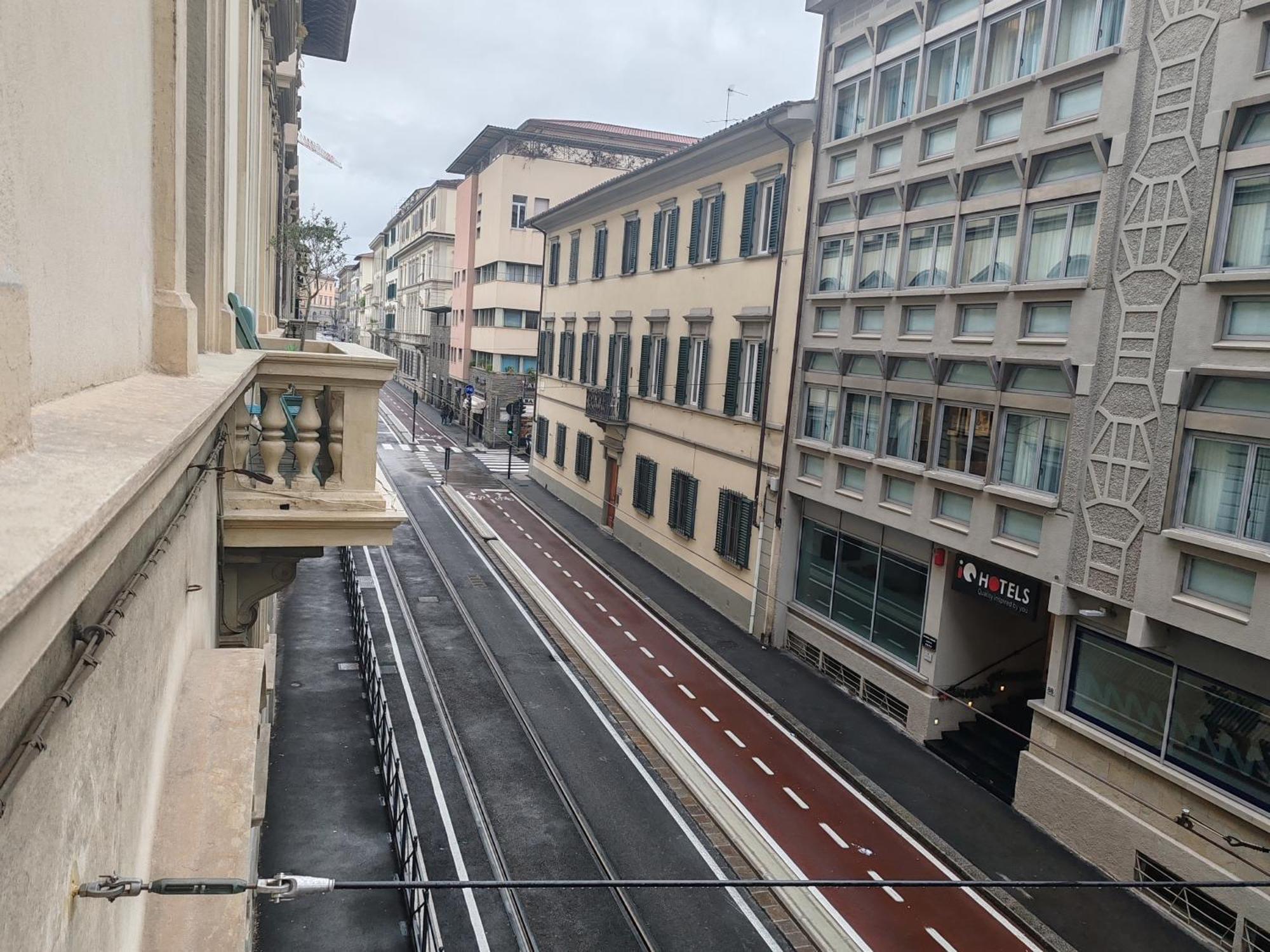 Cavour 83 Prestige House By 360Rentals Florence Exterior photo